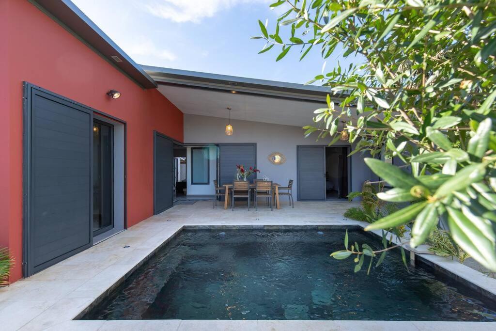 Villa Benjoin St-Pierre Piscine Chauffee Et Mer 圣皮埃尔 外观 照片