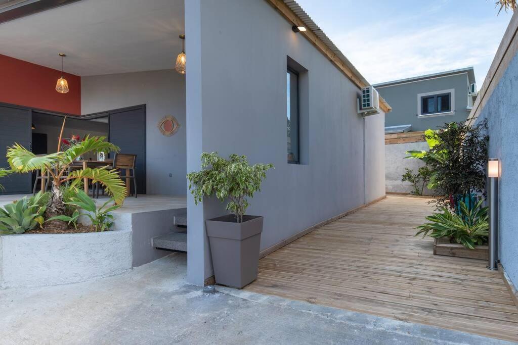 Villa Benjoin St-Pierre Piscine Chauffee Et Mer 圣皮埃尔 外观 照片