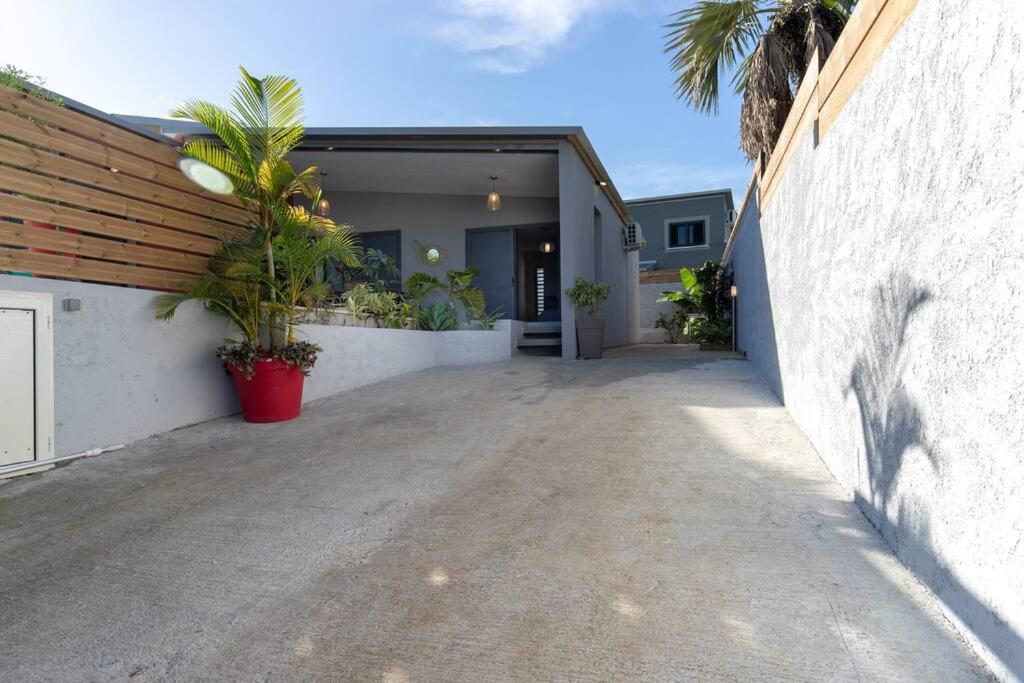 Villa Benjoin St-Pierre Piscine Chauffee Et Mer 圣皮埃尔 外观 照片